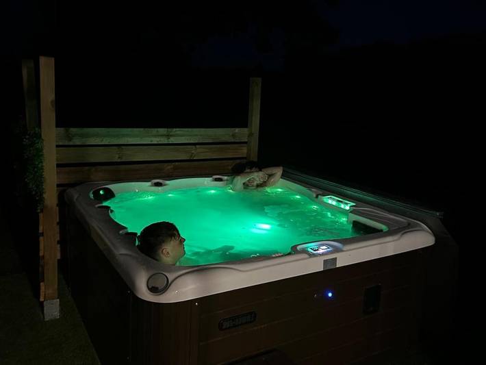 Maison de vacances pour 4 personnes, avec jacuzzi et jardin - 1