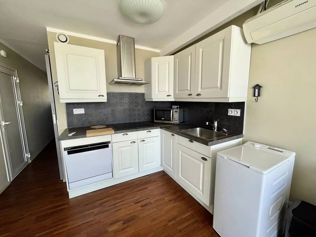 Entire apartment, Front De Mer: T2 air-conditioned on the 1st floor by the beach in Port-la-Nouvelle, Narbonne region