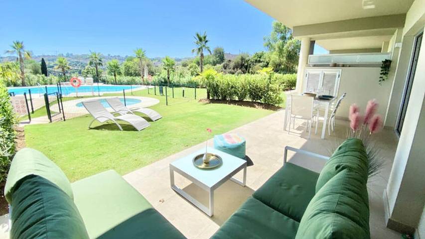 Location de vacances pour 5 personnes, avec jardin et piscine dans La Cala Golf