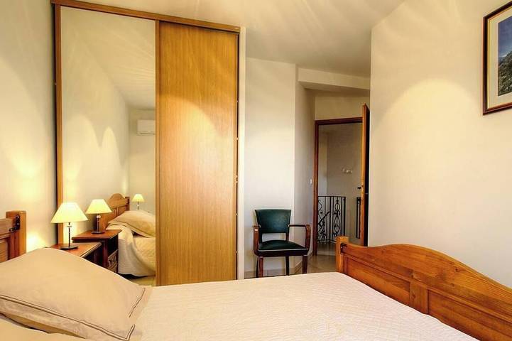 Casa Moriani - Poggio Mezzana in Poggio-Mezzana, Corte und Umgebung