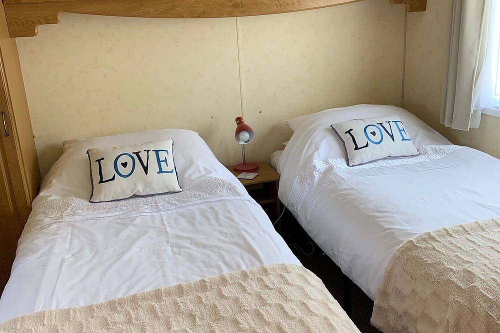 Enjoy a break in our dog friendly, chalet style, static van with ferry discounts in St. Helens, Isle of Wight