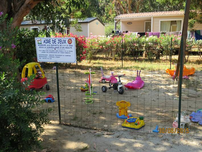 Camping für 8 Personen, mit Terrasse auf Korsika - 2