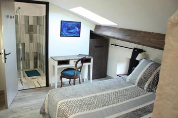 Gîte pour 8 Personnes dans Vallon-Pont-d'Arc, Gorges de l’Ardèche, Photo 4
