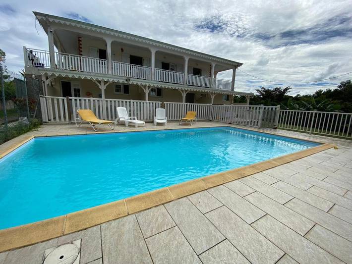 Appartement de vacances pour 2 personnes, avec piscine et terrasse