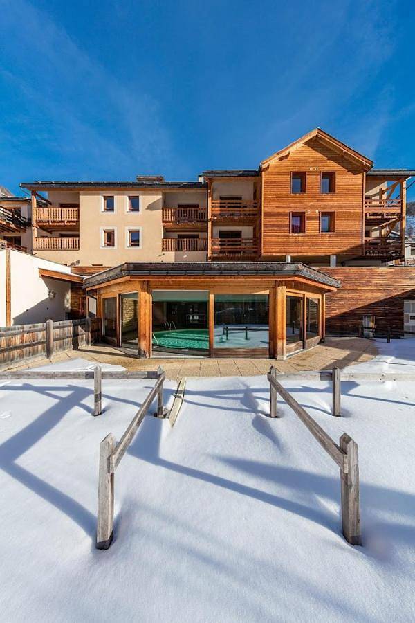 Apartamento de vacaciones para 8 personas, con jacuzzi además de piscina y sauna - 1