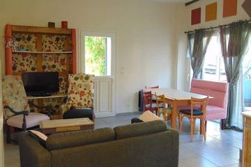 Gîte pour 6 personnes, avec terrasse à Dampmart