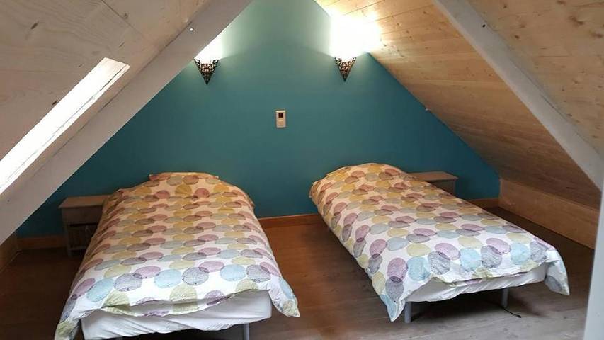 Location de vacances pour 7 personnes, avec Terrasse ainsi que Jardin et Vue dans Plage De La Granville - 3