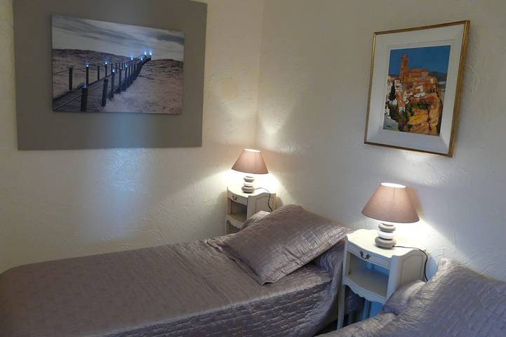 Gîte pour 6 personnes, avec jardin et terrasse à Gattières - 4