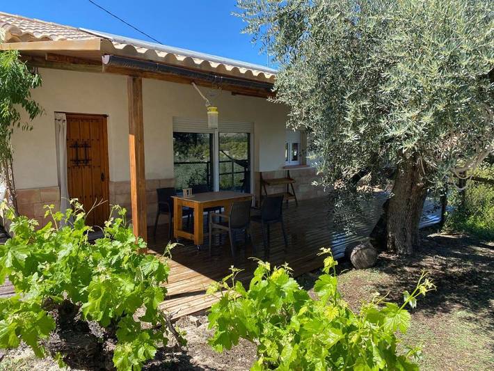 Apartamento para 8 personas, con vistas además de piscina y jardín, Familias con niños en Moratalla