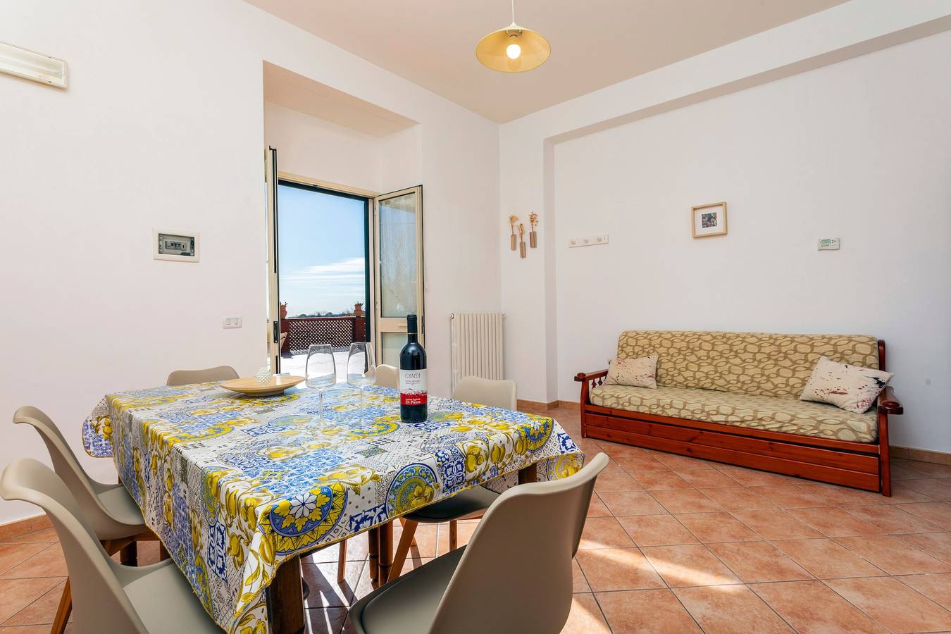 Appartamento intero, Appartamento 'Camia Etna House - Deluxe' con vista mare, Wi-Fi e aria condizionata in Piedimonte Etneo, Etna