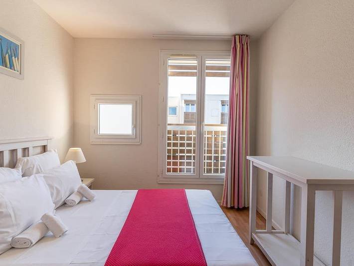 Gîte pour 6 personnes, avec piscine à La Londe-les-Maures - 4