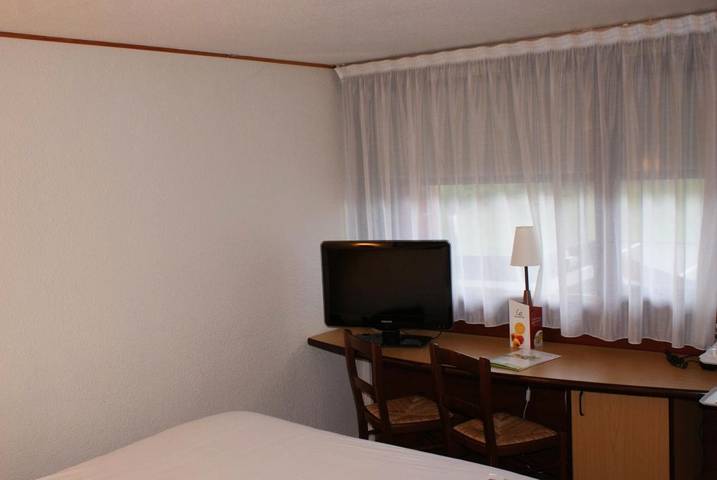 Hôtel pour 3 personnes, avec terrasse, animaux acceptés à Chasse-sur-Rhône - 2