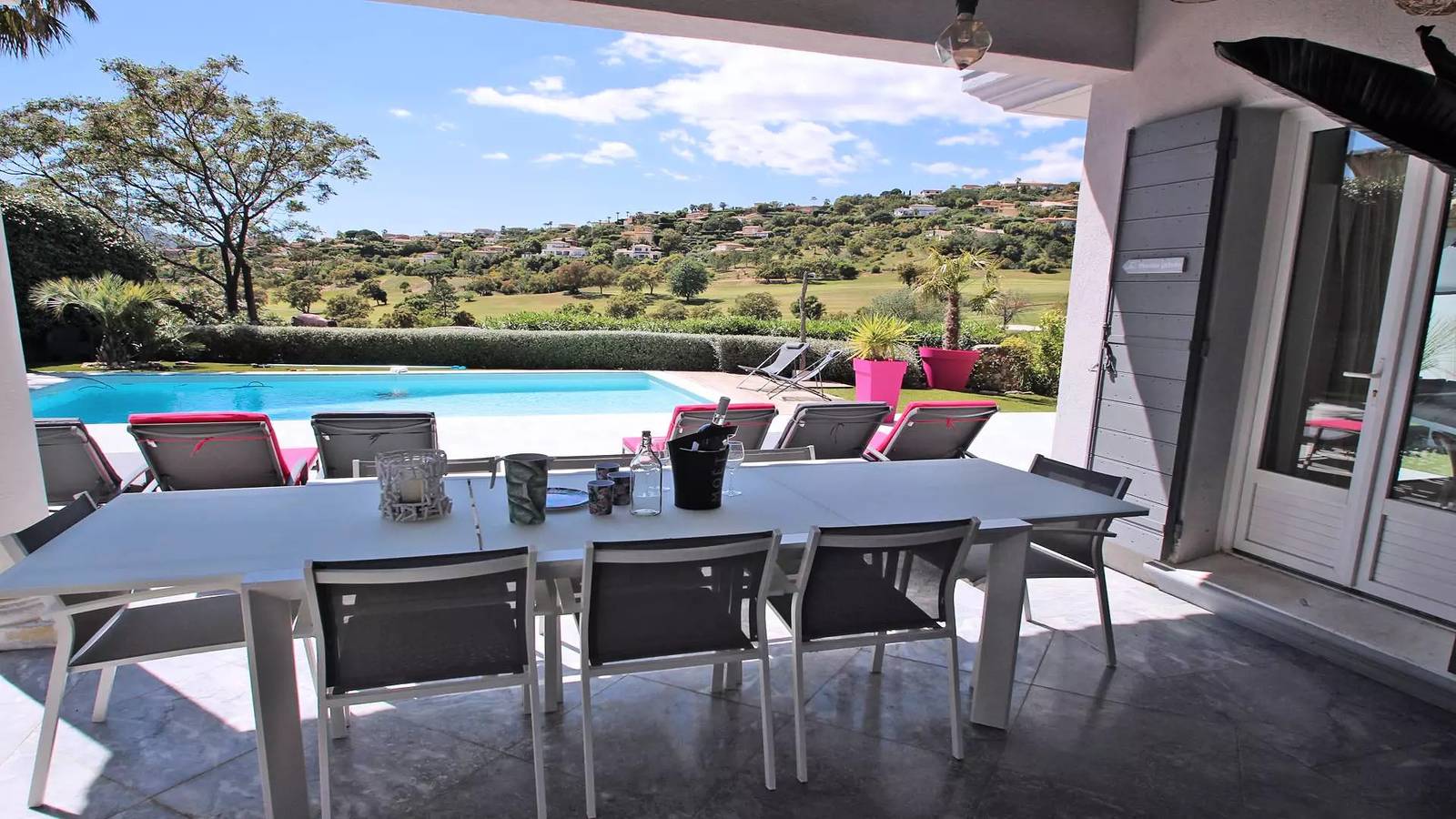 Villa T6 - 10 personen (8 volwassenen max) - Privé zwembad - Airconditioning - Wifi - Golf uitzicht - Ste Maxime - Gerangschikt in La Nartelle, Sainte-Maxime