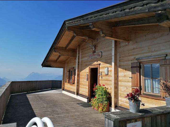 Hütte für 6 Personen, mit Terrasse und Seeblick sowie Garten in Walchsee - 2