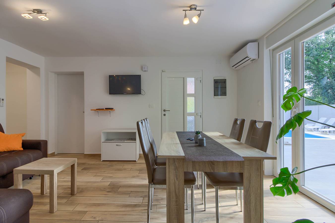 Villa für 8 Personen mit Terrasse in Valtura, Südküste Istrien
