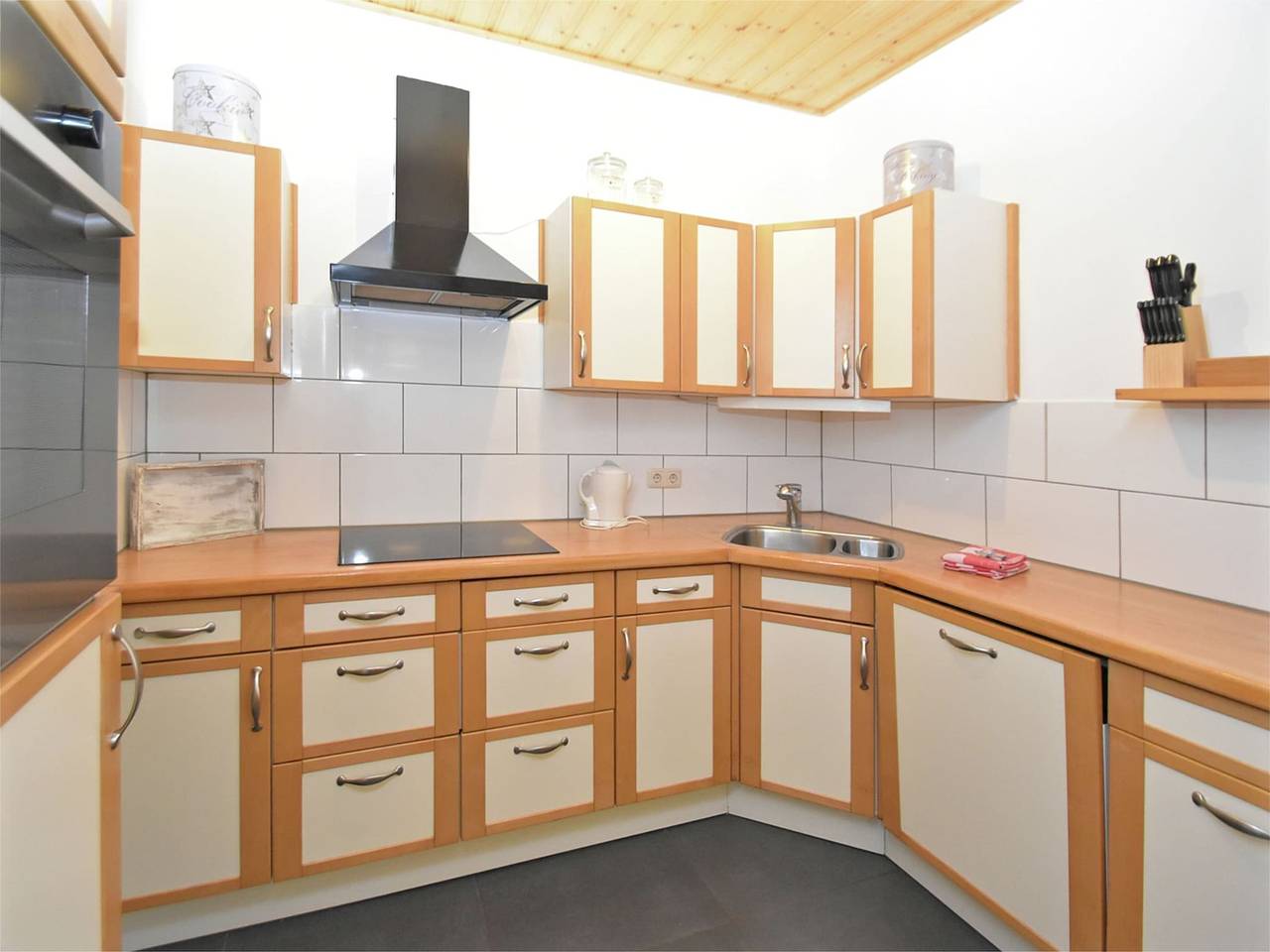 Ganze Wohnung, Ferienwohnung für 6 Personen mit Garten in Hahnenkopf, Rübeland