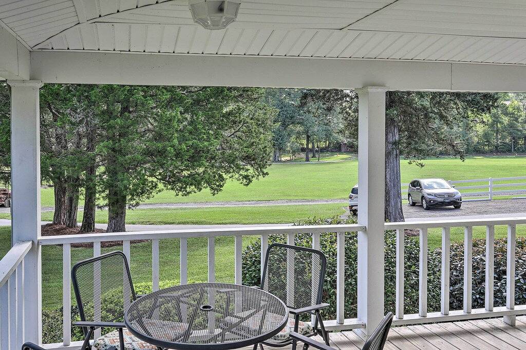 Family Home w/ Fire Pit, 2 Mi to Lake Access in Lake Murray