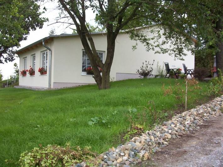 Bungalow für 4 Personen, mit Terrasse und Garten, mit Haustier