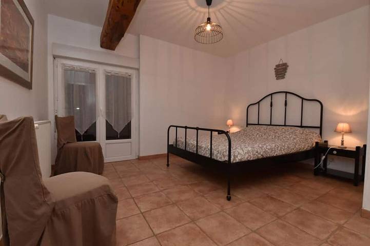Gîte pour 4 personnes, avec jardin et piscine à Cressanges - 2