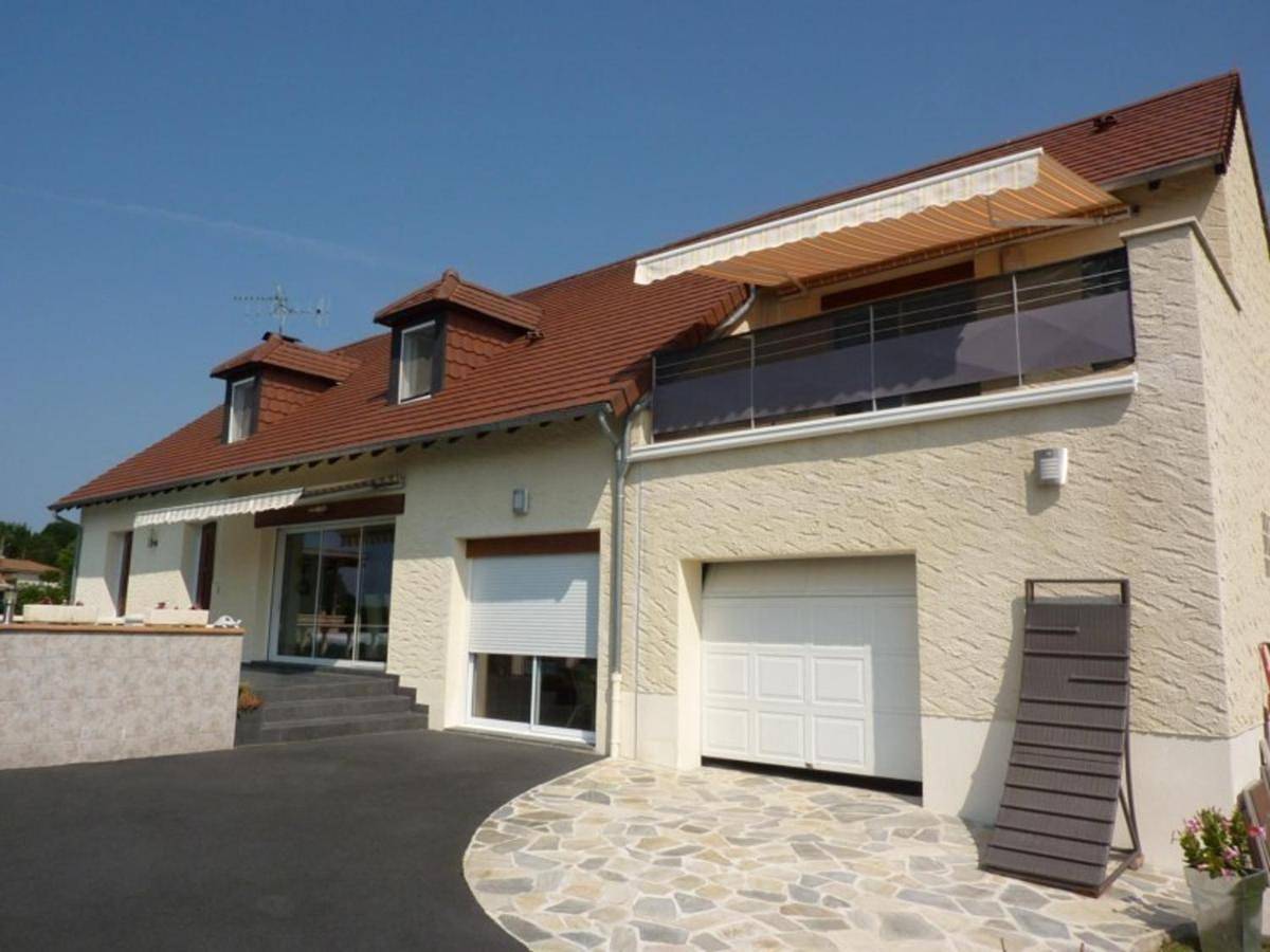 Holiday Home in Ytrac, Région d'Aurillac