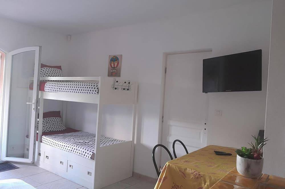 Entire apartment, Studio Meublé in Les Arcs (Var), Draguignan region