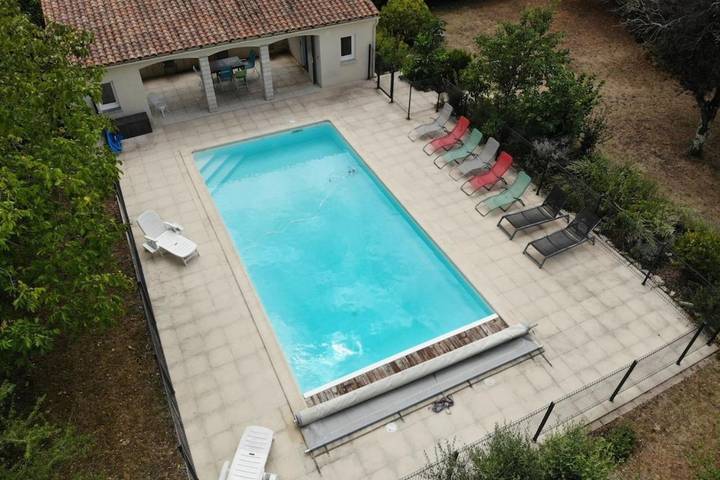 Location de vacances pour 13 personnes, avec vue ainsi que piscine et jardin, adapté aux familles à Haimps - 3