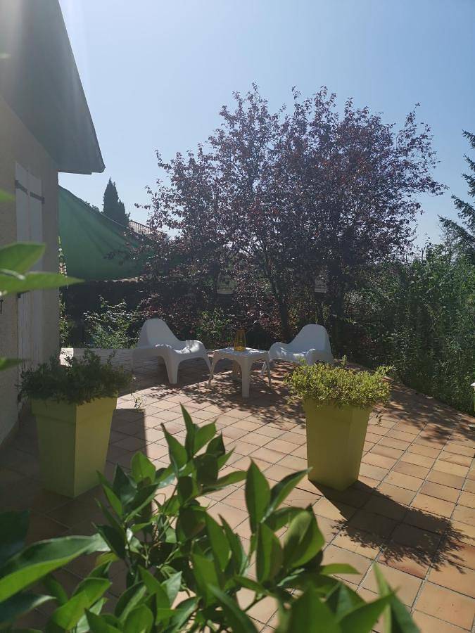 Chambre d’hôte pour 2 personnes, avec Terrasse et Jardin