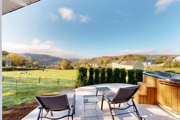 Gîte pour 4 personnes, avec jardin ainsi que piscine et terrasse, animaux acceptés dans Sy