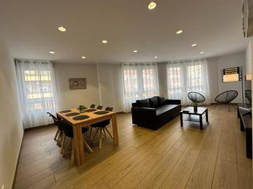 Gîte pour 6 personnes, avec vue et terrasse, animaux acceptés à Tudela