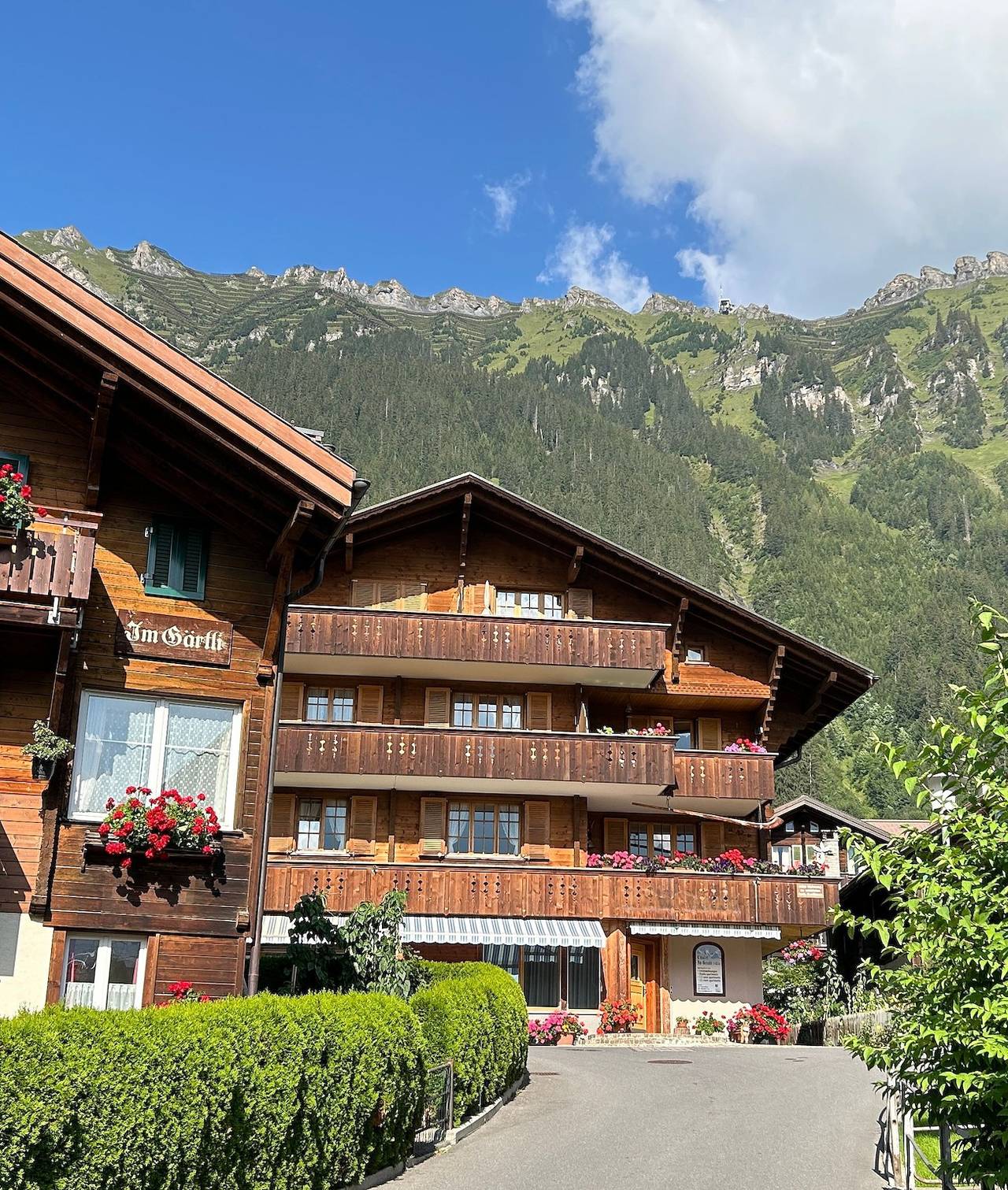 Geheel vakantieappartement, Chäs-Gruebi flat Hase 3rd floor 2-4 persons in Wengen, Lauterbrunnen