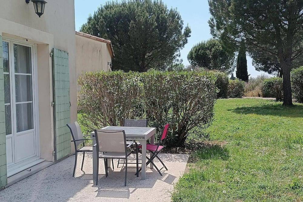 Quiet house with 2 bedrooms and garden. 25 minutes from the beaches. in Gallargues-le-Montueux, Costa mediterránea (Francia)
