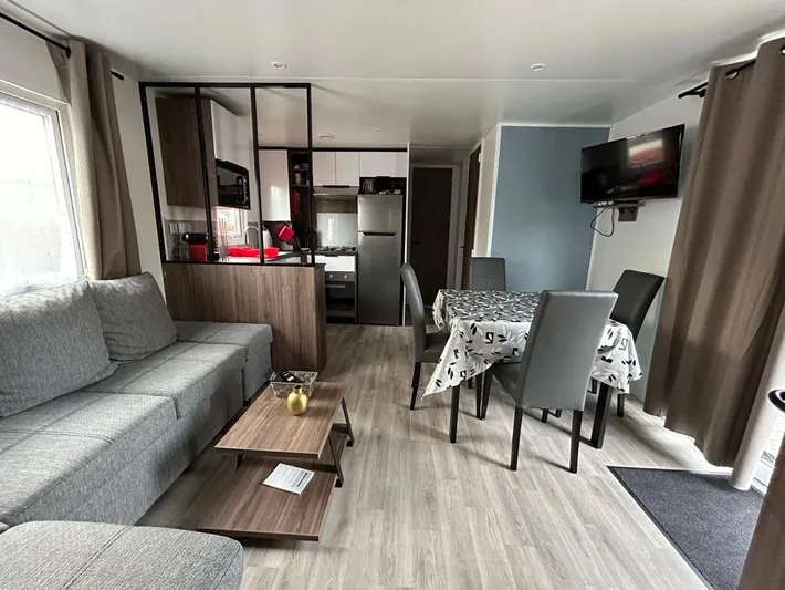 Casa rodante para 6 personas, con terraza y piscina además de vistas y vistas al lago, Se admiten mascotas - 1