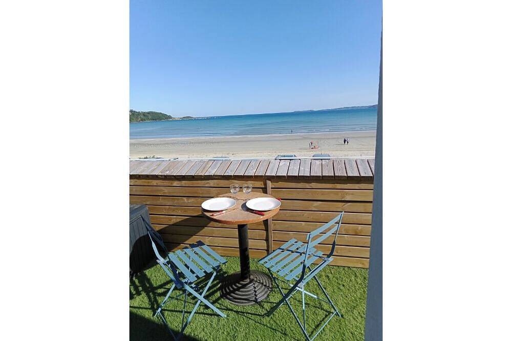 Entire apartment, Marie rivage in Plestin-les-Grèves, Ceinture Dorée