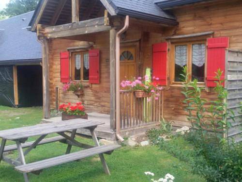 Gîte pour 4 personnes, avec Terrasse ainsi que Jardin et Vue dans Val d'Azun