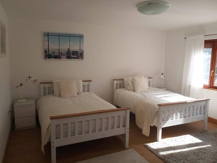 Chambre d’hôte pour 4 personnes, avec vue ainsi que jardin et terrasse, animaux acceptés à Josselin - 3