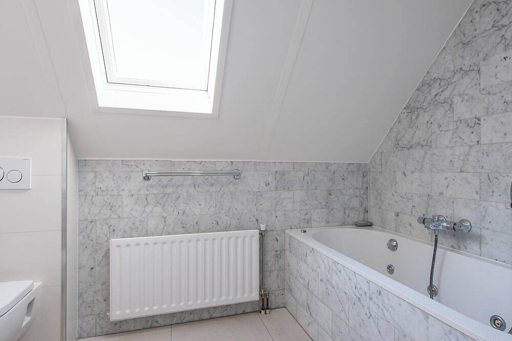 Detached 8-person bungalow in Scharendijke, Zeeuwse Kust