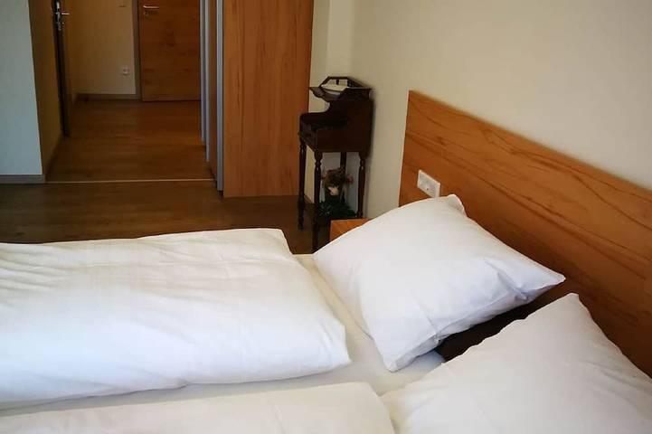 Ganze Wohnung, Gemütliches Appartment (35qm) mit Balkon in Altmannstein, Altmühltal