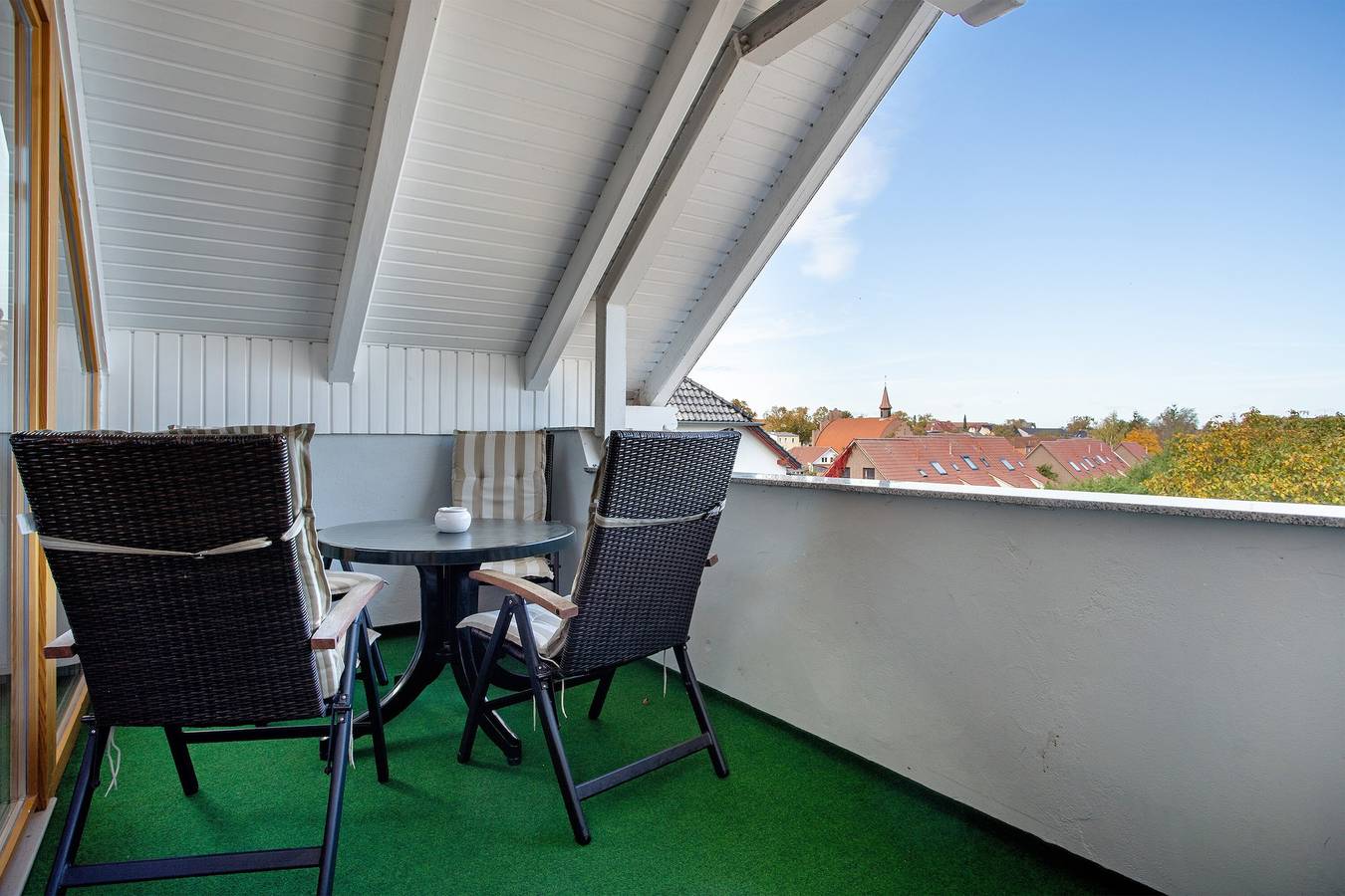 Entire apartment, Apartment 'Villa Zwick An Der Kietzbrücke' with Lake View, Shared Garden and Wi-Fi in Waren (Müritz), Müritz