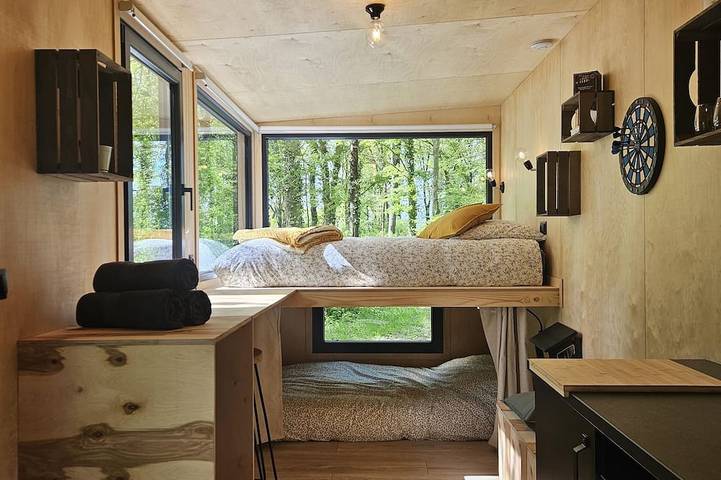 Tiny House La Clairière Au Cœur de la Forêt ! in Sonchamp, Parc naturel régional de la Haute Vallée de Chevreuse