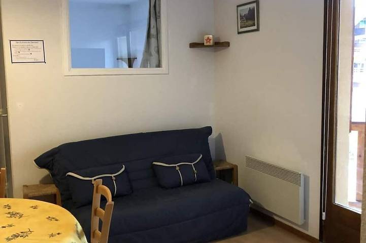Ganze Wohnung, 10m from ski slopes, balcony, tv, ski locker, 30m², Sauze - Super Sauze in Le Sauze, Enchastrayes