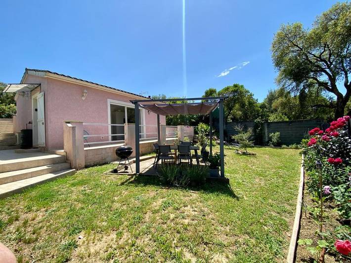 Gîte pour 4 personnes, avec Balcon et Terrasse ainsi que Jardin et Piscine à Cuttoli-Corticchiato - 3