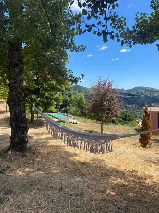 Location de vacances pour 5 personnes, avec vue ainsi que jardin et piscine dans Santa Marinha do Zêzere - 2