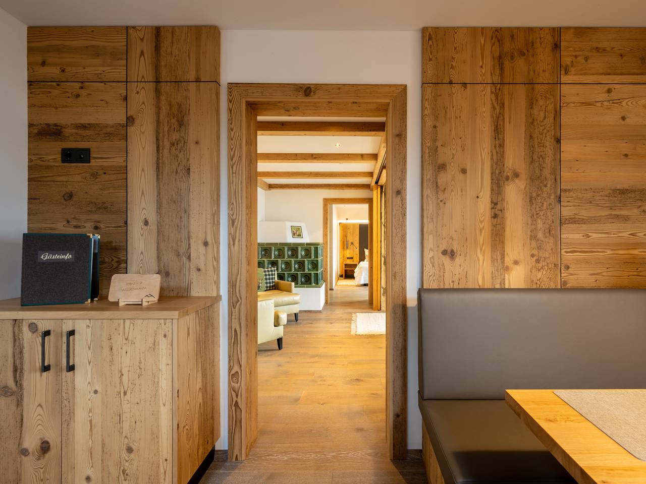Ganze Ferienwohnung, Appartement  4a " Waldkönig" in Innsbruck, Innsbruck Land