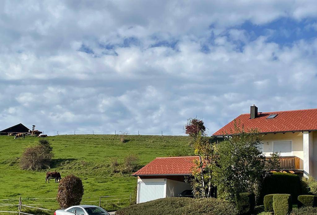 Chiemgauer Ferienhaus - Ferienhaus, 140qm, Balkon, Terrasse, Garten, 3 separate Schlafzimmer, Wohnzimmer mit Kachelofen, Küche, Bad, max 6 Personen in Siegsdorf, Bayerische Alpen