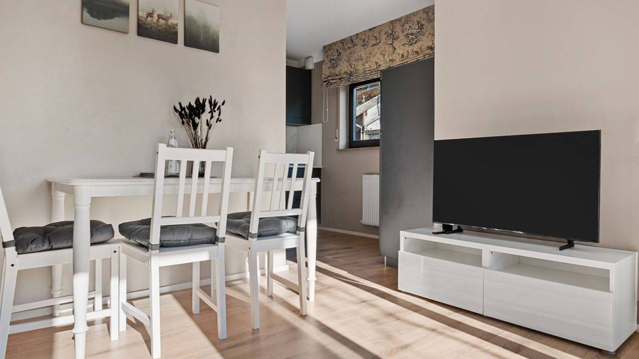 Geheel vakantieappartement, Vakantieappartement voor 5 personen met terras in Bad Liebenzell, Noordelijk Zwarte Woud