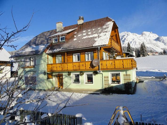 B&B für 2 Personen, mit Terrasse und Garten sowie Ausblick in Ramsau am Dachstein - 4
