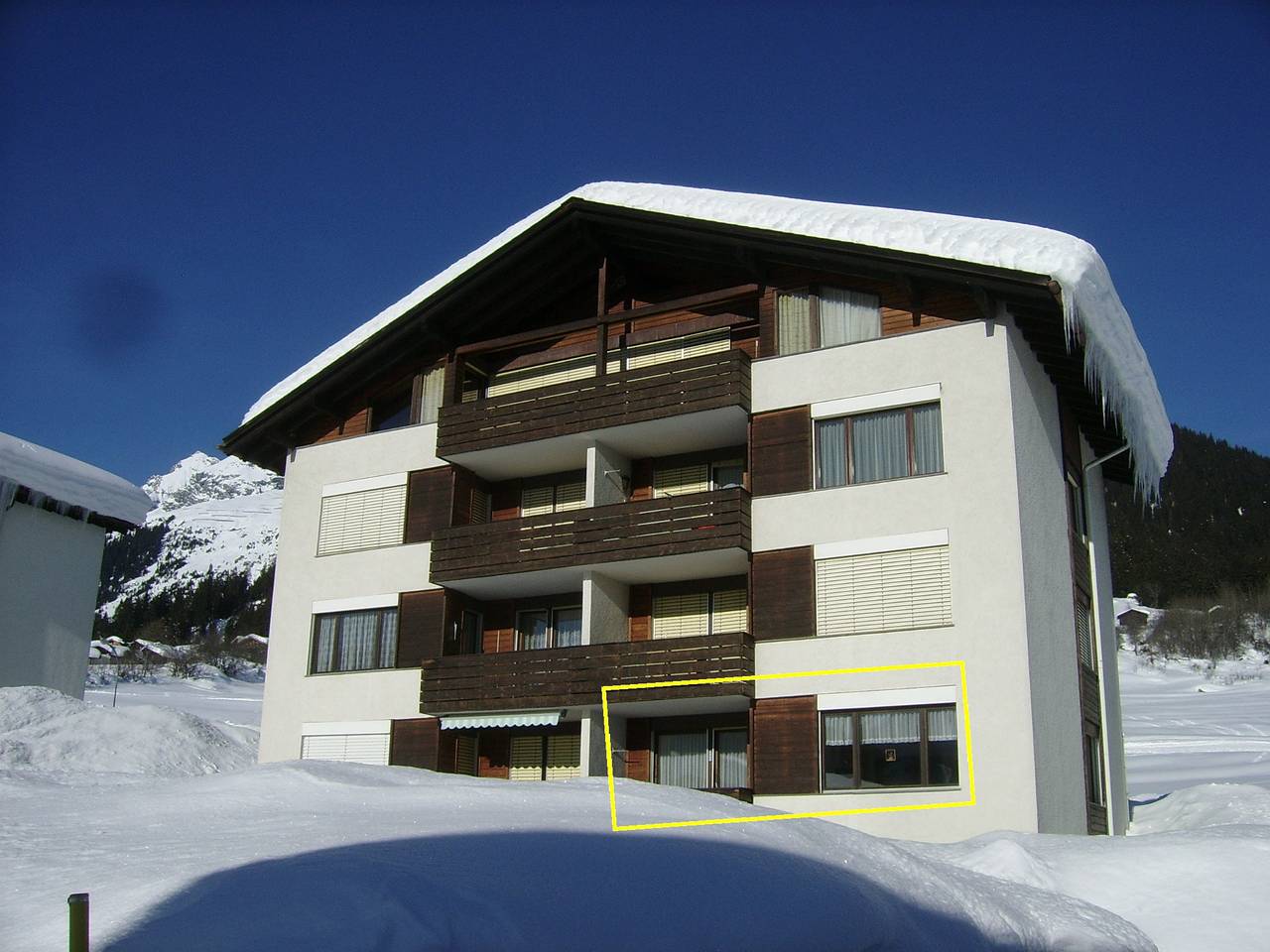 Ganze Ferienwohnung, Ferienwohnung Anita 1 Defuns, Brigels - 3 Zimmer Ferienwohnung für max. 5 Pers. im Eg in Brigels, Alpenarena
