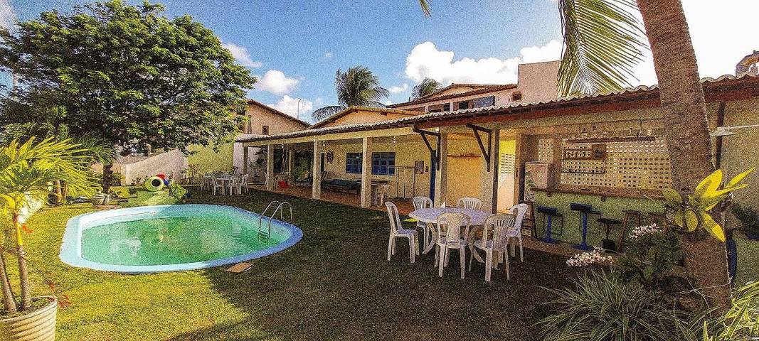 Casas e apartamentos de temporada para 14 pessoas, com piscina e terraço e ainda jardim em Parnamirim