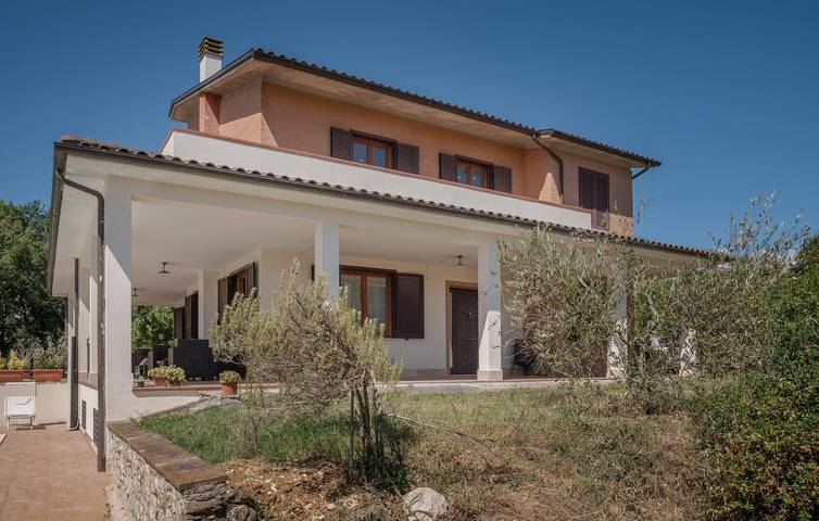 Moderno appartamento in centro città con piscina e giardino in Otricoli, Provincia di Terni