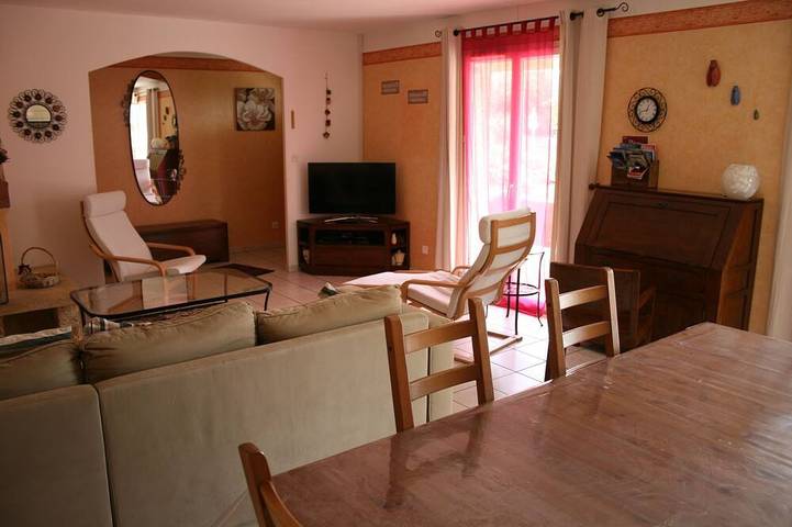 Location de vacances pour 6 personnes, avec terrasse et jardin à Pomérols - 3